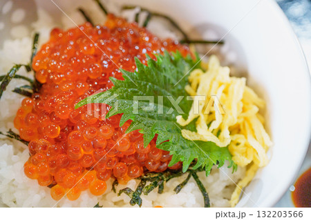 いくら丼 いくら丼 132203566