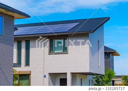 ソーラー発電の新築再エネ住宅 132205717