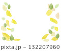 上下に広がる黄色い花や葉のようなイチョウのフレーム 132207960