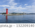 海上から見る隠岐の島の西郷港と市街地 132209140