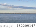 夕暮れの霧多布岬から眺める海岸線 132209147