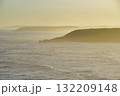 霧多布岬から見る太平洋に沈む夕日 132209148