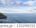 夕暮れの霧多布岬から眺める海岸線 132209152