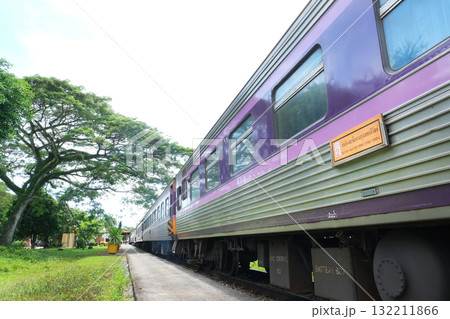 タイ国鉄 カンタン駅の車両 132211866