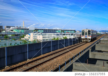 JR東海交通事業城北線、小田井駅付近を走るキハ11形普通列車 132217355