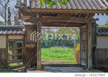 国の史跡に指定されている亀岡市の丹波国分寺跡を撮影 国の史跡に指定されている亀岡市の丹波国分寺跡を撮影 132217887