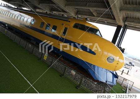 ドクターイエロー　黄色い新幹線 132217979