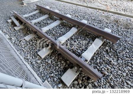 JR東海交通事業、小田井駅の高架下に設置されている用途不明のレール 132218969