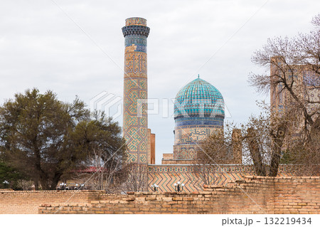 Cityscape with the Bibi-Khanym Mosque. Samarkand, Uzbekistan, built in 1404 Cityscape with the Bibi-Khanym Mosque. Samarkand, Uzbekistan, built in 1404 132219434