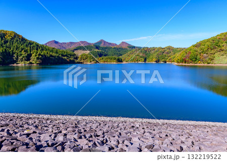 秋　宮城県の二ツ石ダム　 132219522