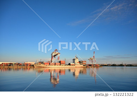 新潟東港 コンテナターミナル(新潟県) 新潟東港 コンテナターミナル(新潟県) 132221322