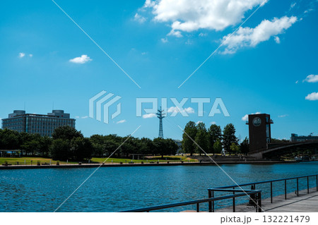富山 富岩運河環水公園 夏の青空と水辺の風景 北陸観光 富山 富岩運河環水公園 夏の青空と水辺の風景 北陸観光 132221479