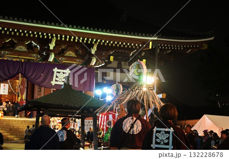 池上本門寺のお会式の万灯練供養　東京 132228678