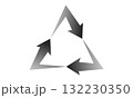 モノクロのグラデーションで表現された三角形の循環矢印のイラスト モノクロのグラデーションで表現された三角形の循環矢印のイラスト 132230350