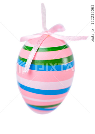 Easter egg isolated 132233063