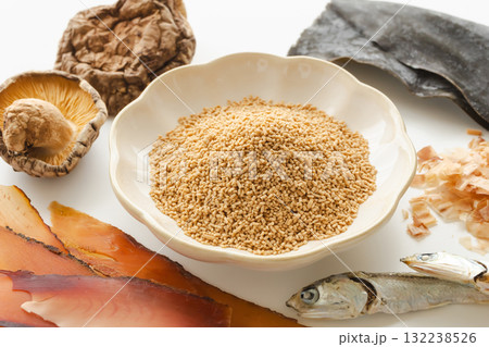 和風顆粒だし　だしの素と出汁の食材 132238526