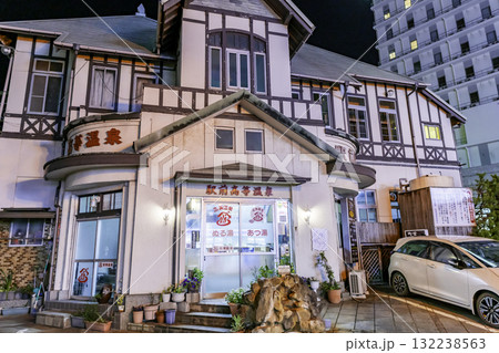 別府　駅前高等温泉　大分県別府市 132238563