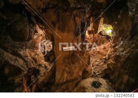郡上鍾乳洞(岐阜県郡上市)洞内 郡上鍾乳洞(岐阜県郡上市)洞内 132240581