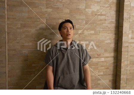 サウナをする男性 サウナをする男性 132240668