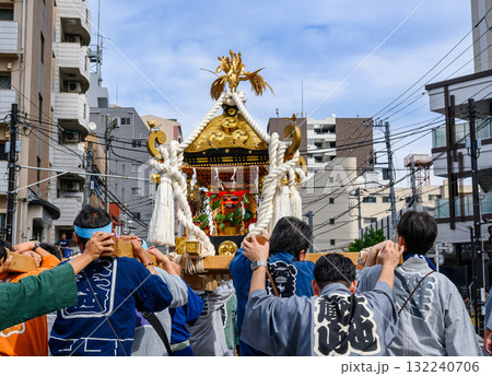 埼玉県所沢市　ところざわまつり　お神輿の渡御 132240706