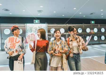 supporting my fave 132241615