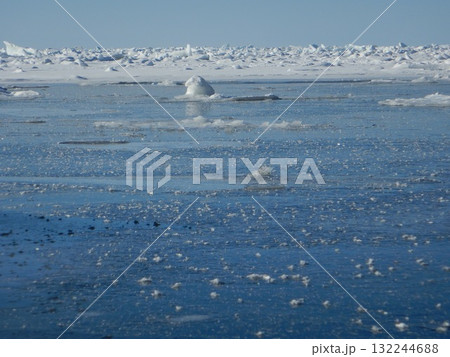 流氷の海 132244688