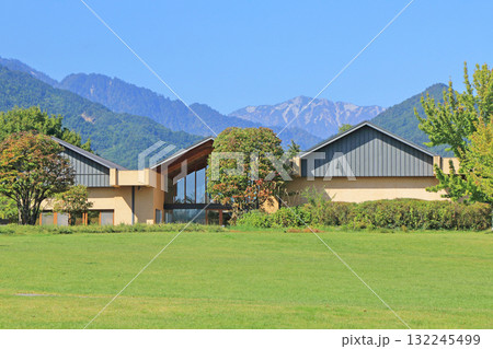 秋の安曇野ちひろ公園 132245499