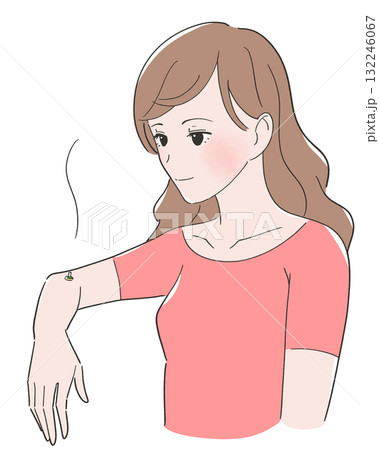 腕にお灸をする女性のイラスト 腕にお灸をする女性のイラスト 132246067