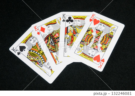 トランプのキング 132246081