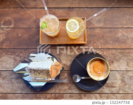 オシャレなカフェ オシャレなカフェ 132247738