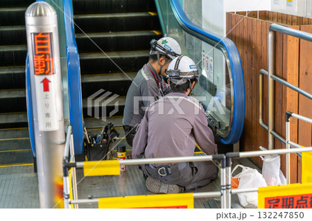 エスカレーター保守点検 132247850
