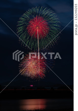 浜松市の鹿島の花火の風景(静岡県) 浜松市の鹿島の花火の風景(静岡県) 132249203
