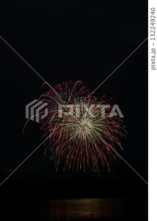 浜松市の鹿島の花火の風景(静岡県) 132249240