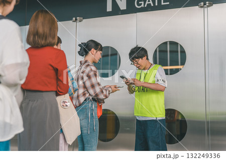 supporting my fave 132249336