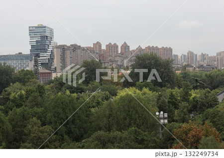 シルクロードの起点　中国西安市大慈恩寺の大雁塔 132249734