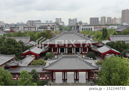シルクロードの起点 中国西安市大慈恩寺の大雁塔 シルクロードの起点 中国西安市大慈恩寺の大雁塔 132249735