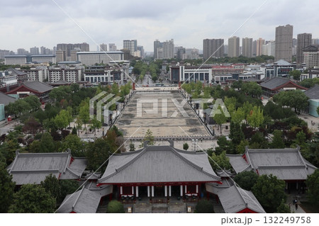 シルクロードの起点 中国西安市大慈恩寺の大雁塔 シルクロードの起点 中国西安市大慈恩寺の大雁塔 132249758