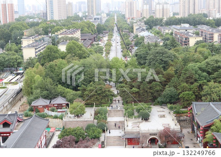 シルクロードの起点　中国西安市大慈恩寺の大雁塔 132249766