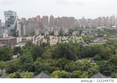 シルクロードの起点　中国西安市大慈恩寺の大雁塔 132249770