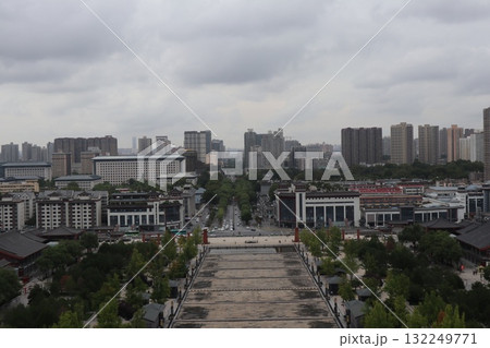 シルクロードの起点　中国西安市大慈恩寺の大雁塔 132249771