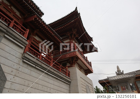 シルクロードの起点　中国西安市青龍寺の境内の風景 132250101