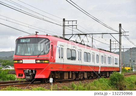 名鉄各務原線を走る1800系 1802編成 名鉄各務原線を走る1800系 1802編成 132250966