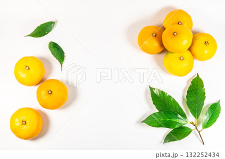 俯瞰デザインのみかん 俯瞰デザインのみかん 132252434