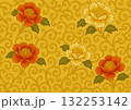 金地に唐草と牡丹の和柄 132253142
