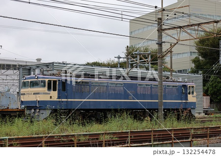 府中本町駅付近に留置されていたEF65 535電気機関車 府中本町駅付近に留置されていたEF65 535電気機関車 132254478