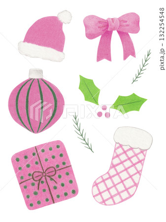 Colored pencil illustrations of Christmas elements. 132254548