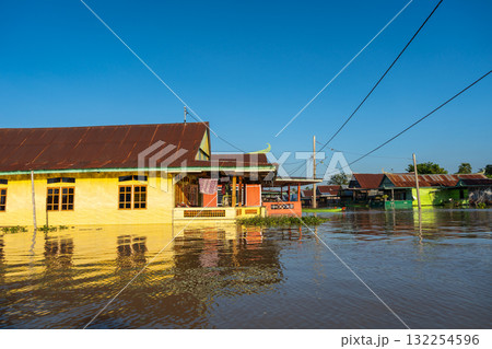 Traditional Bugis floating houses on Lake Tempe, Sulawesi, Indonesia Traditional Bugis floating houses on Lake Tempe, Sulawesi, Indonesia 132254596