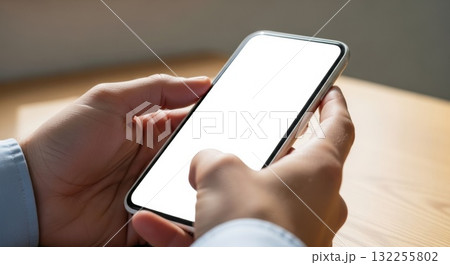 スマートフォンの白い画面モックアップ 132255802