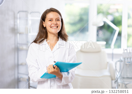 cosmetic specialist efficiently manages cosmetic specialist efficiently manages 132258051