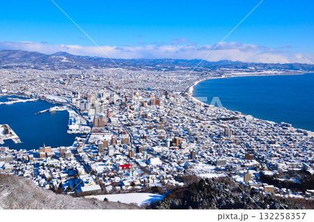 冬　函館市眺望　函館山より 132258357